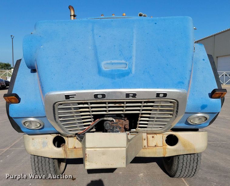 image for item DX7196 1979 Ford 9000 dump truck