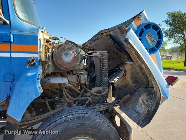 image for item DX7196 1979 Ford 9000 dump truck