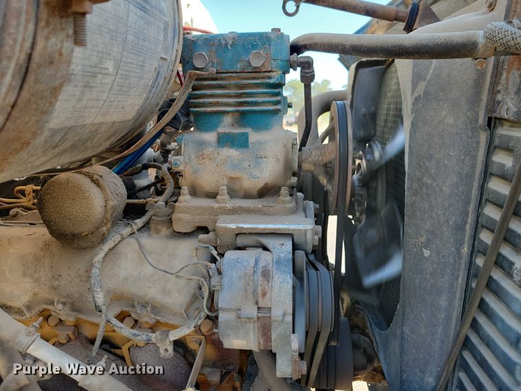 image for item DX7196 1979 Ford 9000 dump truck