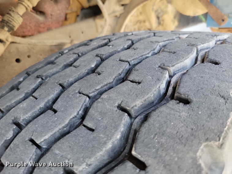 image for item DX7196 1979 Ford 9000 dump truck