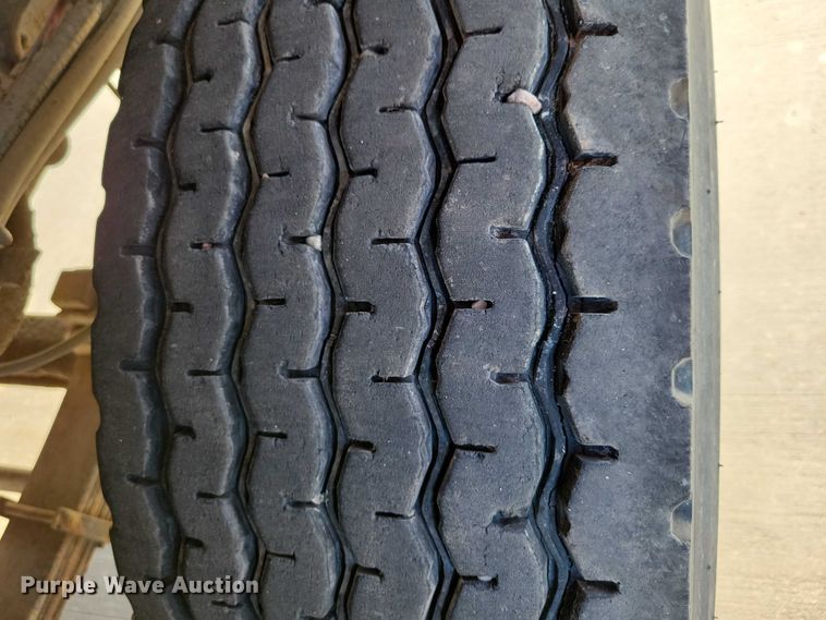 image for item DX7196 1979 Ford 9000 dump truck