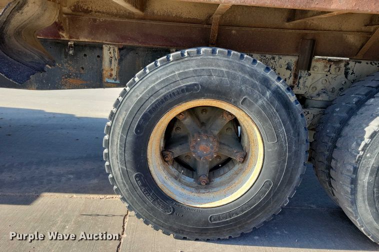 image for item DX7196 1979 Ford 9000 dump truck