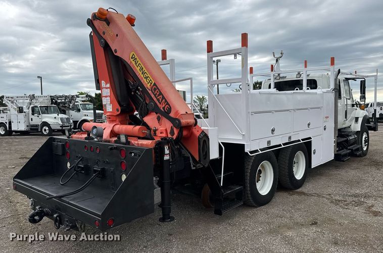 image for item DY0061 2008 International 7500  Crew Cab crane truck