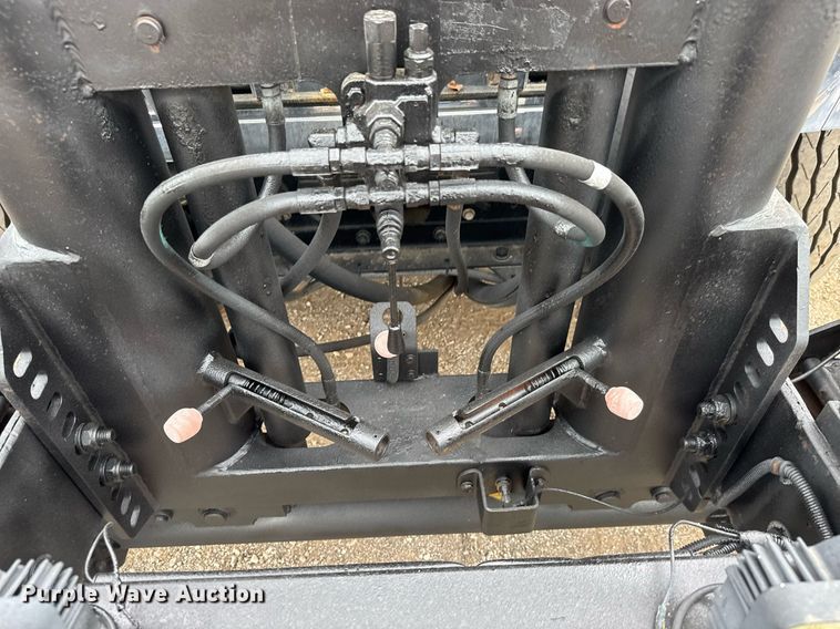 image for item DY0061 2008 International 7500  Crew Cab crane truck