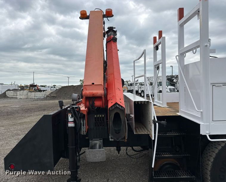 image for item DY0061 2008 International 7500  Crew Cab crane truck