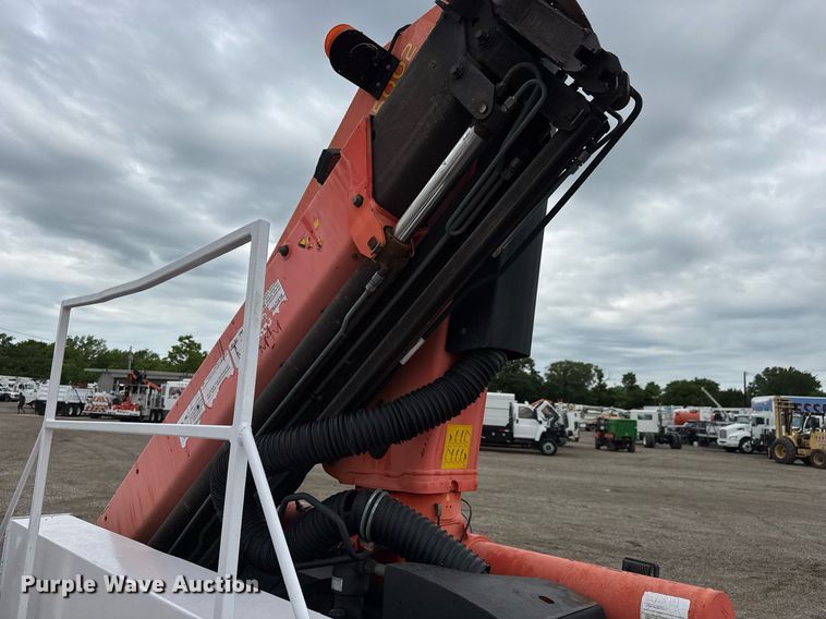 image for item DY0061 2008 International 7500  Crew Cab crane truck