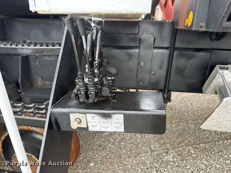 image for item DY0061 2008 International 7500  Crew Cab crane truck