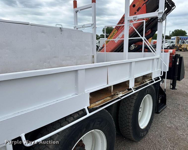 image for item DY0061 2008 International 7500  Crew Cab crane truck