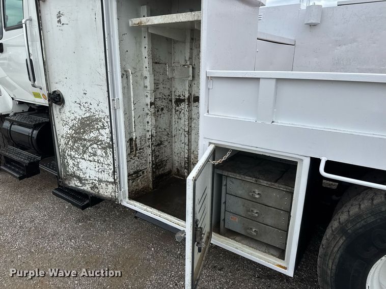 image for item DY0061 2008 International 7500  Crew Cab crane truck