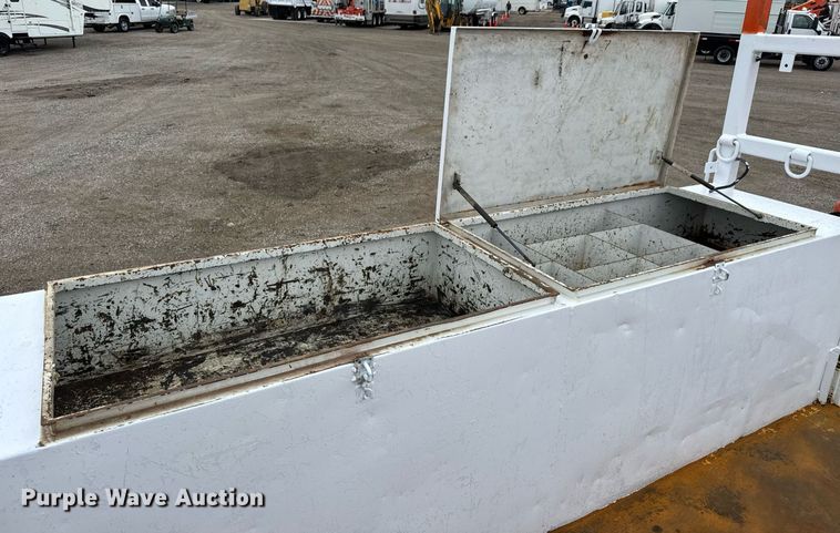 image for item DY0061 2008 International 7500  Crew Cab crane truck