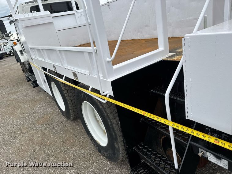 image for item DY0061 2008 International 7500  Crew Cab crane truck