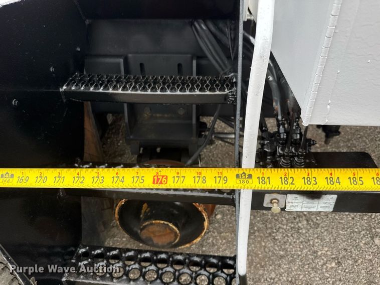 image for item DY0061 2008 International 7500  Crew Cab crane truck