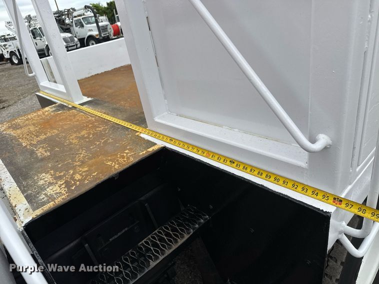 image for item DY0061 2008 International 7500  Crew Cab crane truck