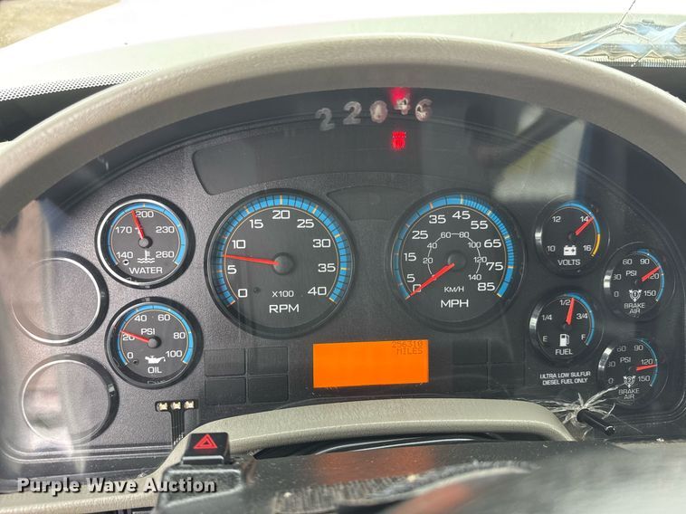 image for item DY0061 2008 International 7500  Crew Cab crane truck