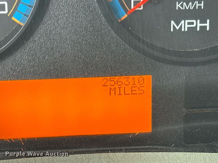 image for item DY0061 2008 International 7500  Crew Cab crane truck