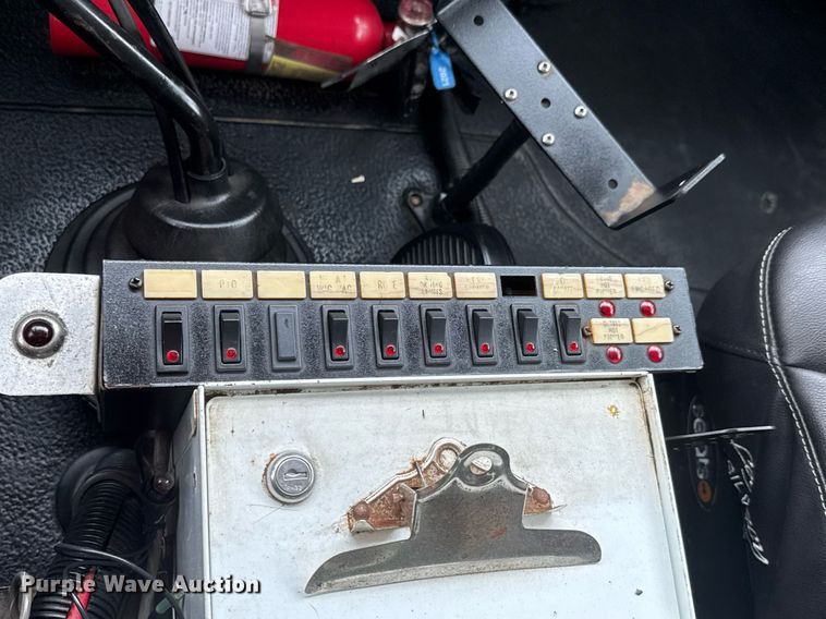 image for item DY0061 2008 International 7500  Crew Cab crane truck