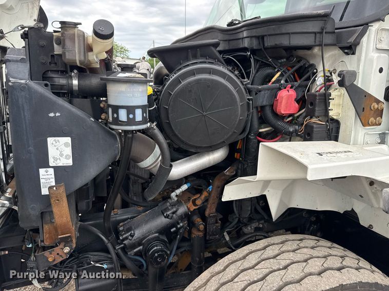 image for item DY0061 2008 International 7500  Crew Cab crane truck