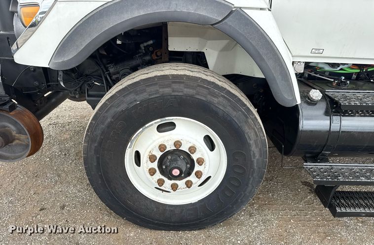 image for item DY0061 2008 International 7500  Crew Cab crane truck