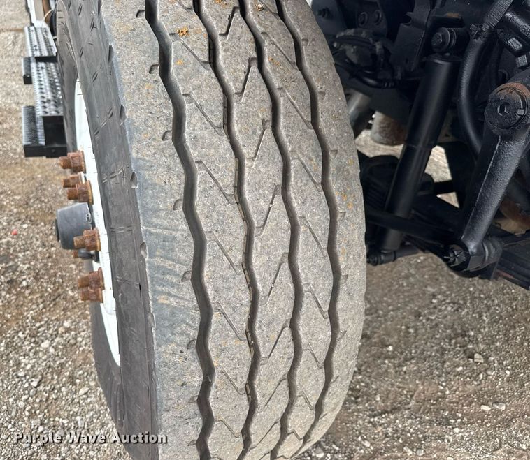 image for item DY0061 2008 International 7500  Crew Cab crane truck