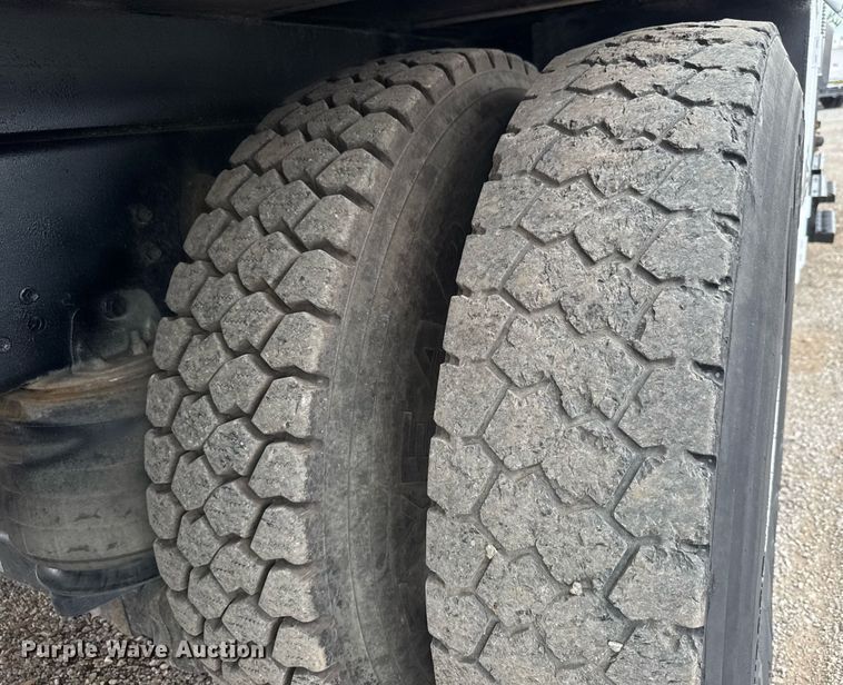 image for item DY0061 2008 International 7500  Crew Cab crane truck