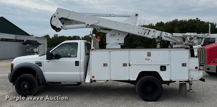 image for item DY8195 2009 Ford F550 Super Duty bucket truck