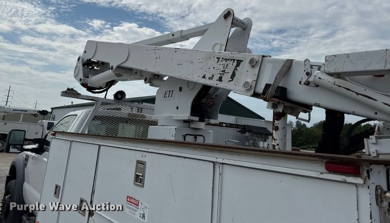 image for item DY8195 2009 Ford F550 Super Duty bucket truck