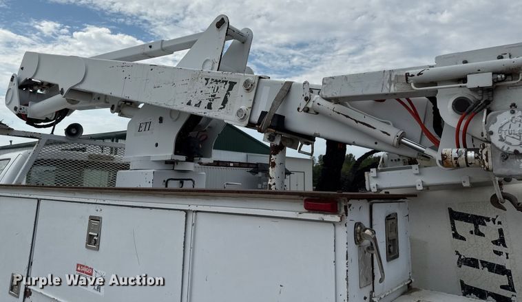 image for item DY8195 2009 Ford F550 Super Duty bucket truck