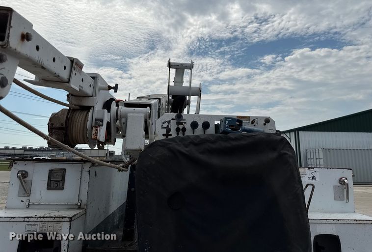 image for item DY8195 2009 Ford F550 Super Duty bucket truck