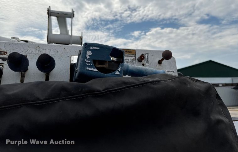 image for item DY8195 2009 Ford F550 Super Duty bucket truck