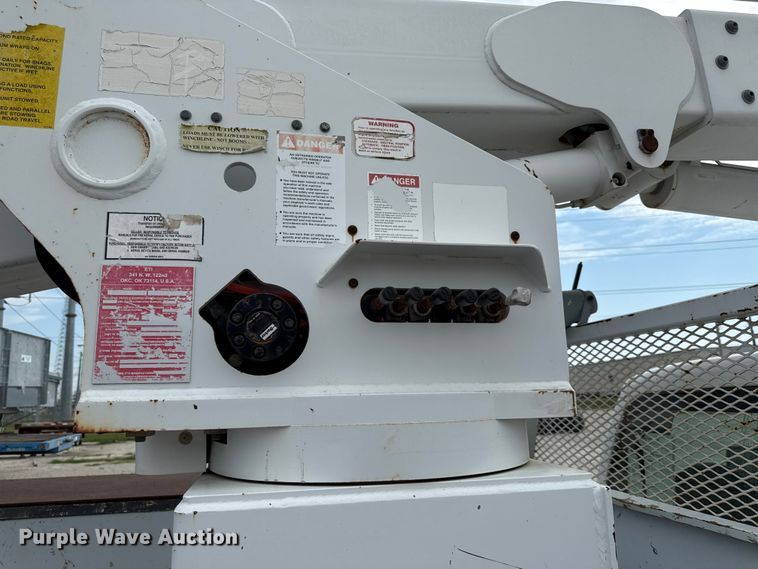 image for item DY8195 2009 Ford F550 Super Duty bucket truck