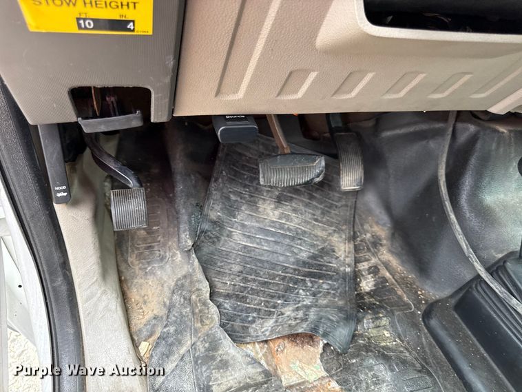 image for item DY8195 2009 Ford F550 Super Duty bucket truck