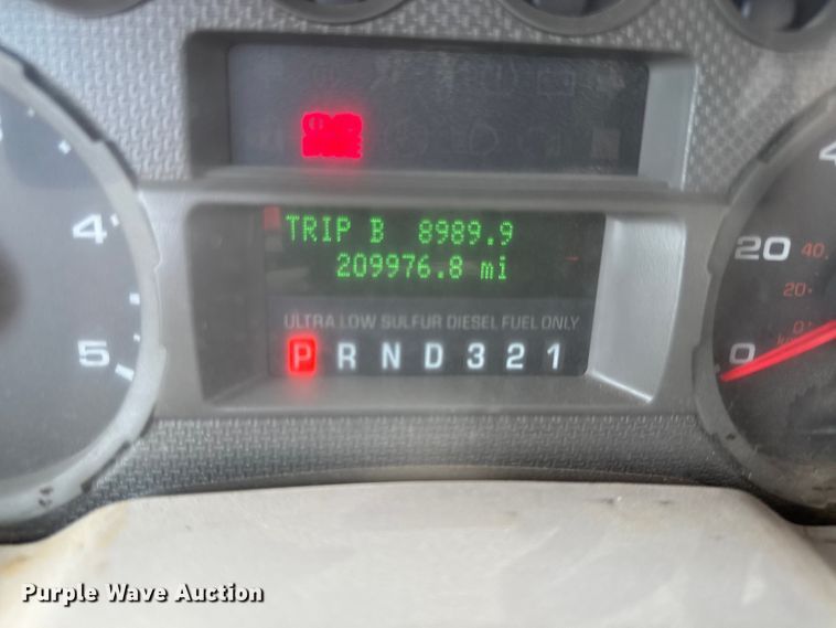 image for item DY8195 2009 Ford F550 Super Duty bucket truck