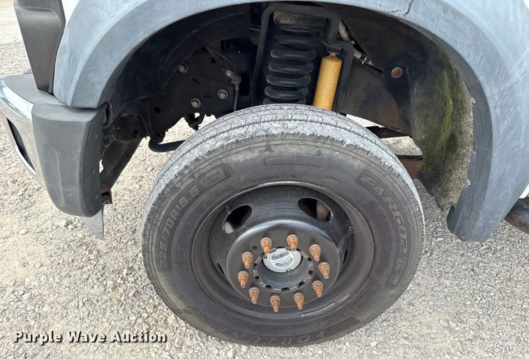 image for item DY8195 2009 Ford F550 Super Duty bucket truck