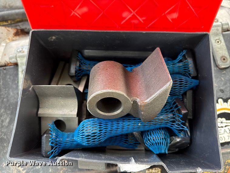 image for item DY8202 FAE UML/SSL-150VT skid steer mulcher