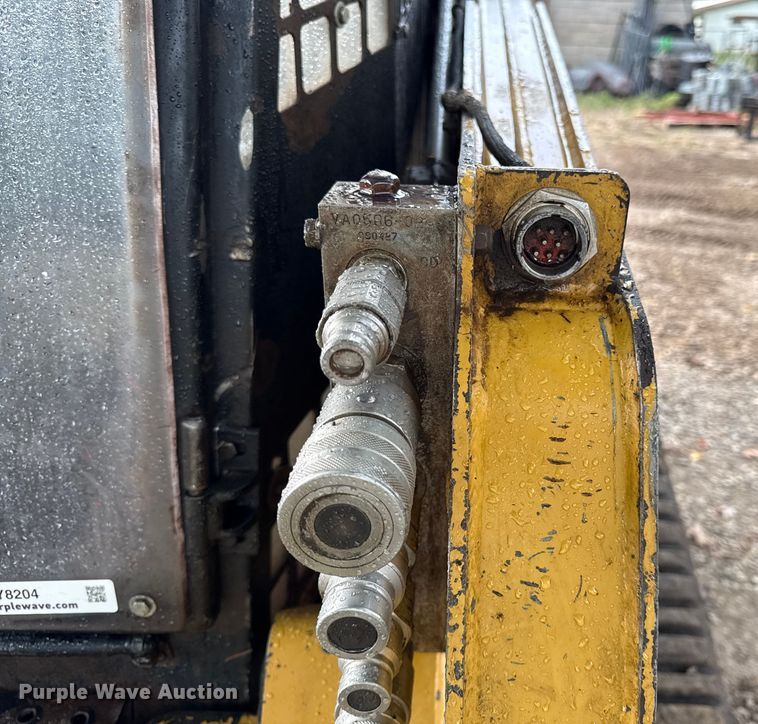 image for item DY8204 2005 ASV RC-100 tracked skid steer loader