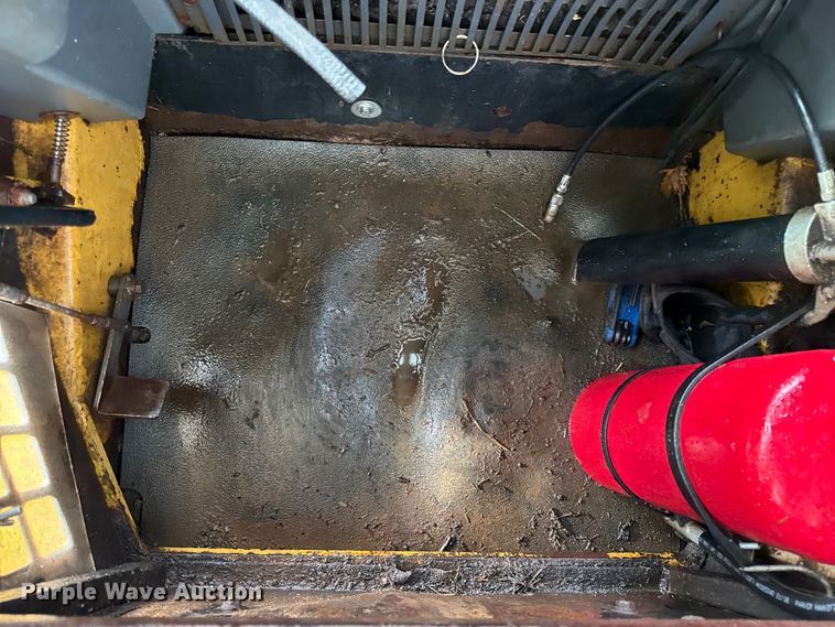 image for item DY8204 2005 ASV RC-100 tracked skid steer loader