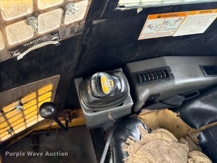 image for item DY8204 2005 ASV RC-100 tracked skid steer loader