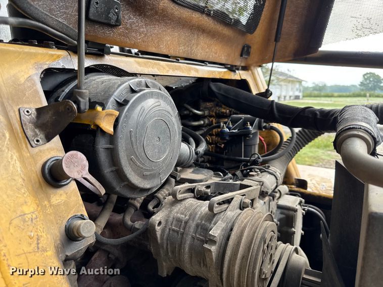 image for item DY8204 2005 ASV RC-100 tracked skid steer loader