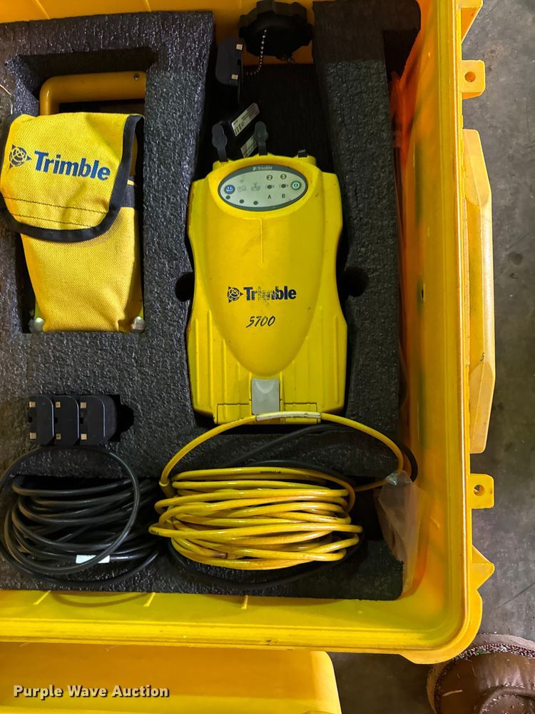 image for item DY8228 Surveying equipment