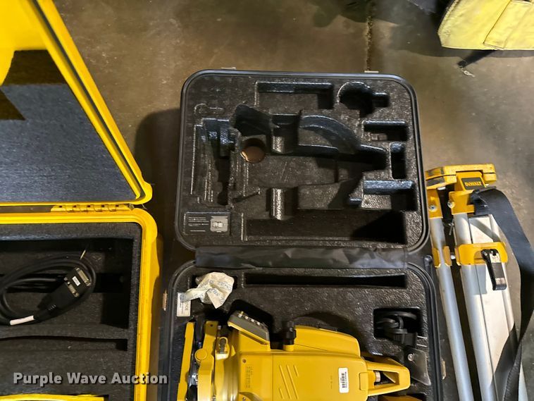 image for item DY8228 Surveying equipment