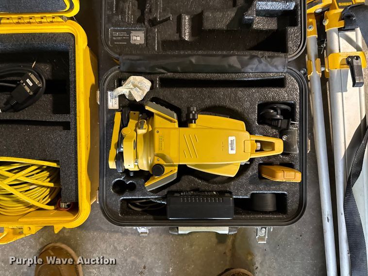 image for item DY8228 Surveying equipment