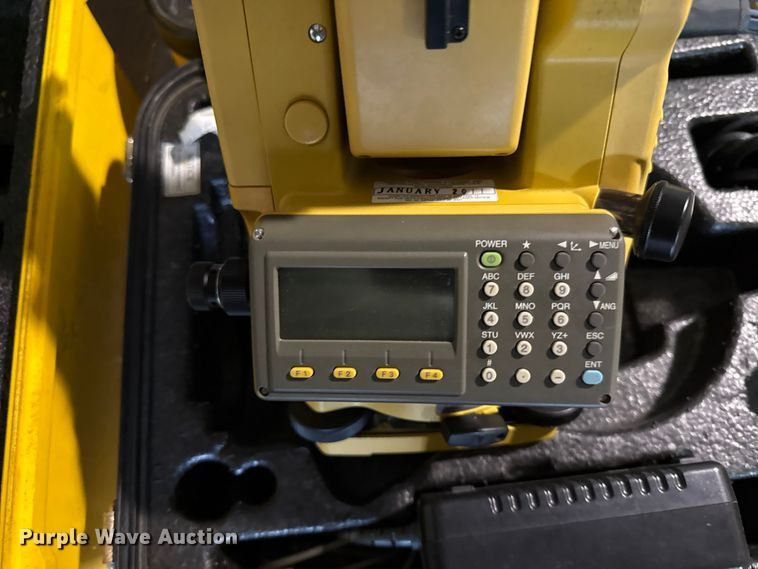 image for item DY8228 Surveying equipment