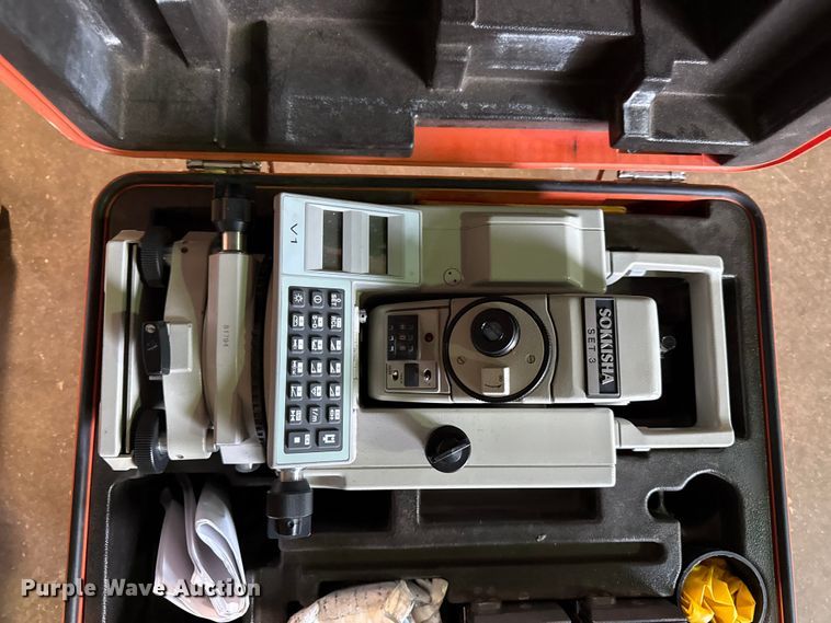 image for item DY8228 Surveying equipment