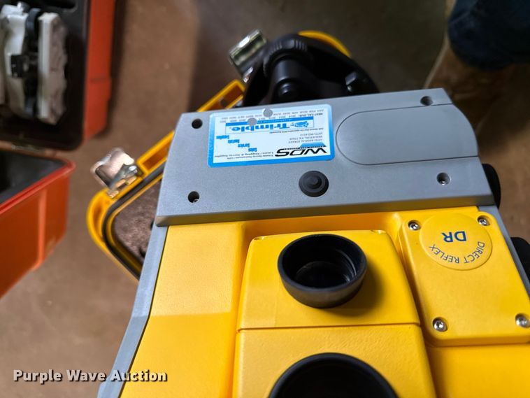 image for item DY8228 Surveying equipment