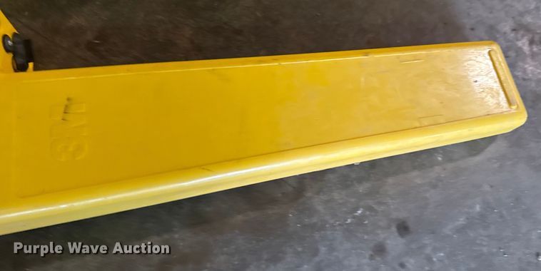 image for item DY8228 Surveying equipment