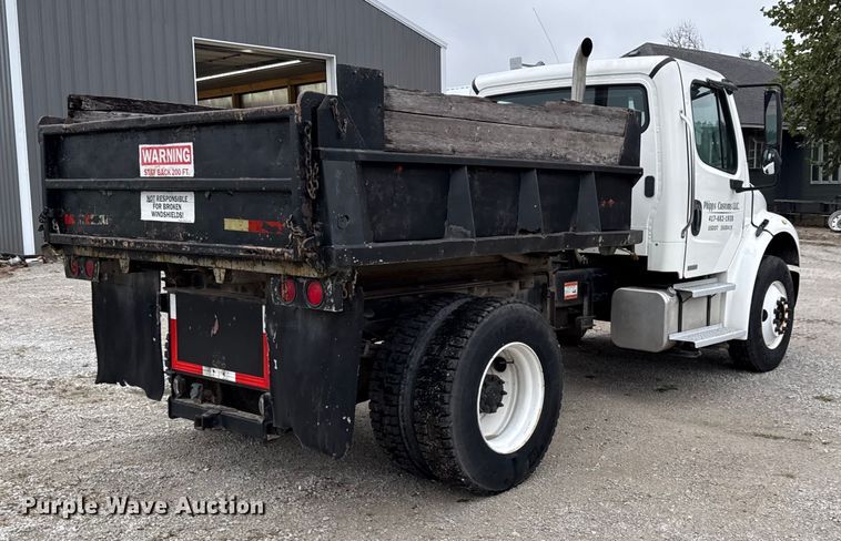 image for item DY8230 2004 Freightliner M2 dump truck