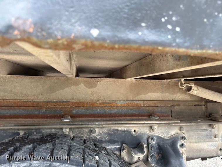 image for item DY8230 2004 Freightliner M2 dump truck