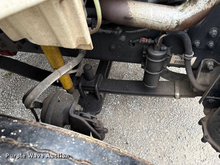 image for item DY8230 2004 Freightliner M2 dump truck