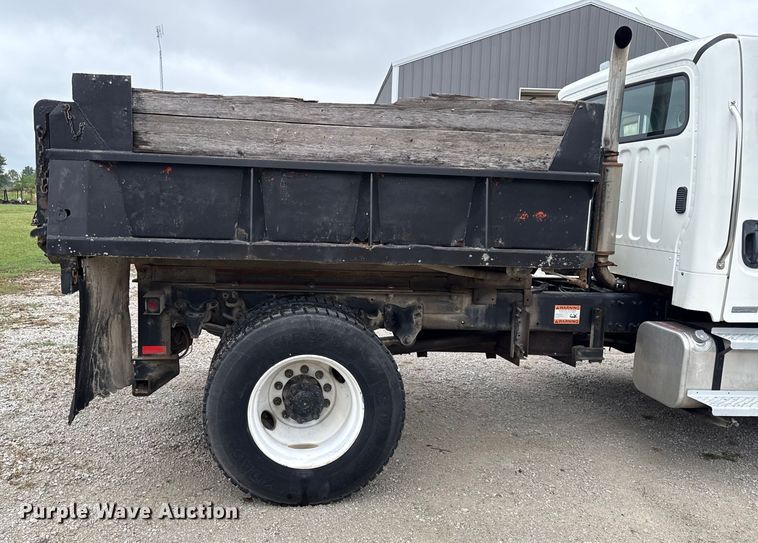 image for item DY8230 2004 Freightliner M2 dump truck