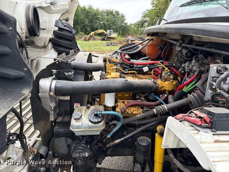 image for item DY8230 2004 Freightliner M2 dump truck